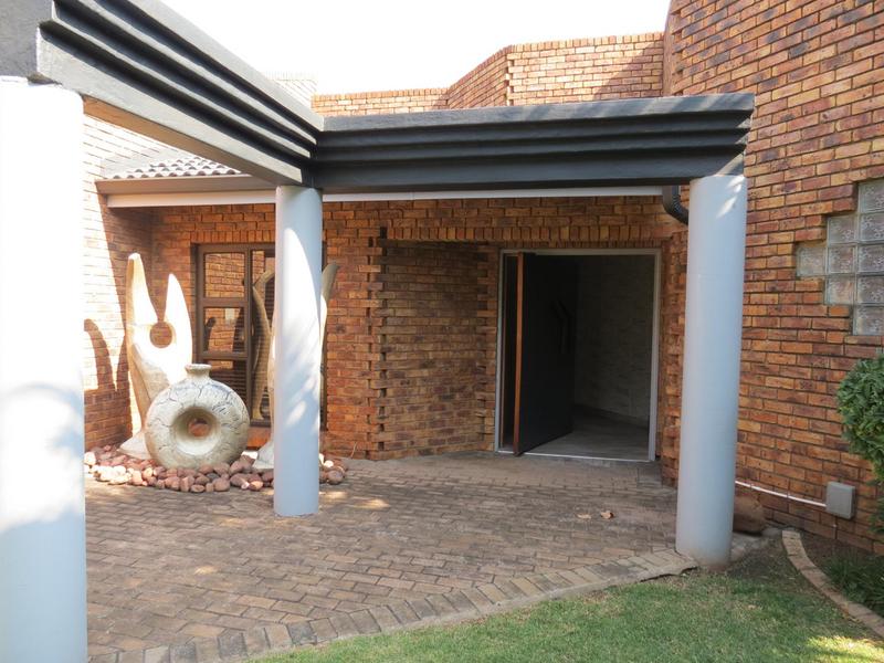 3 Bedroom Property for Sale in Sunward Park Gauteng