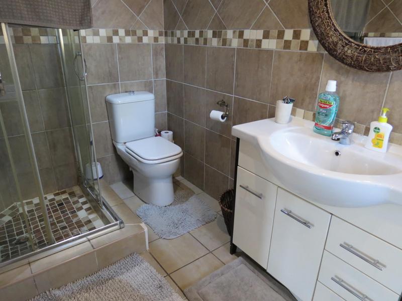 3 Bedroom Property for Sale in Sunward Park Gauteng