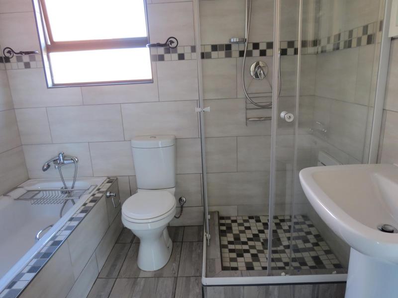 3 Bedroom Property for Sale in Sunward Park Gauteng