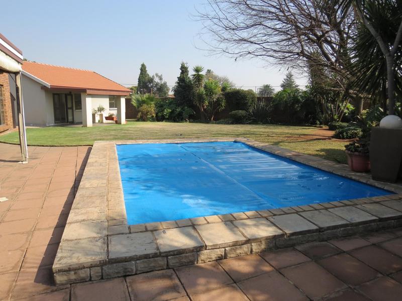 3 Bedroom Property for Sale in Sunward Park Gauteng