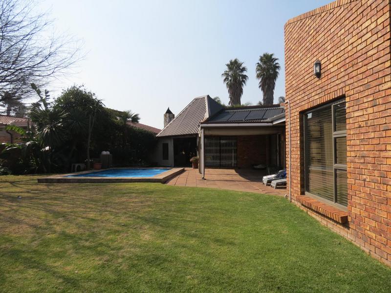 3 Bedroom Property for Sale in Sunward Park Gauteng