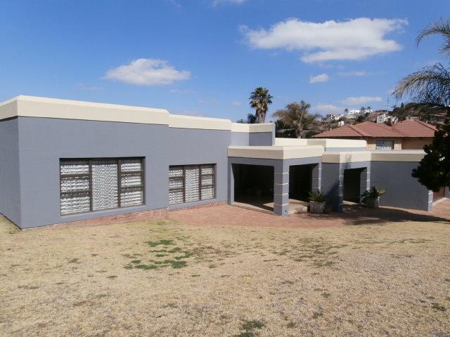 4 Bedroom Property for Sale in Oakdene Gauteng