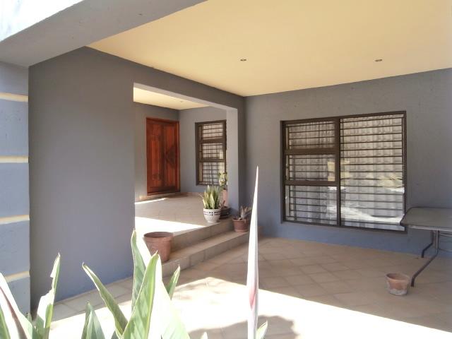 4 Bedroom Property for Sale in Oakdene Gauteng