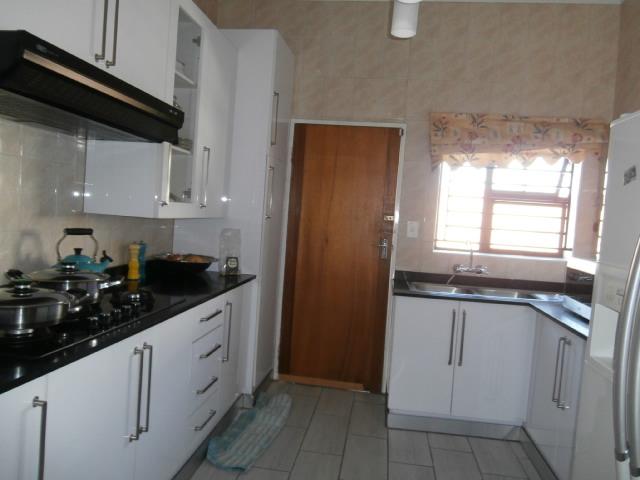 4 Bedroom Property for Sale in Oakdene Gauteng