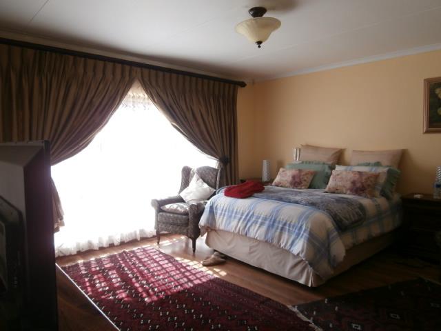 4 Bedroom Property for Sale in Oakdene Gauteng