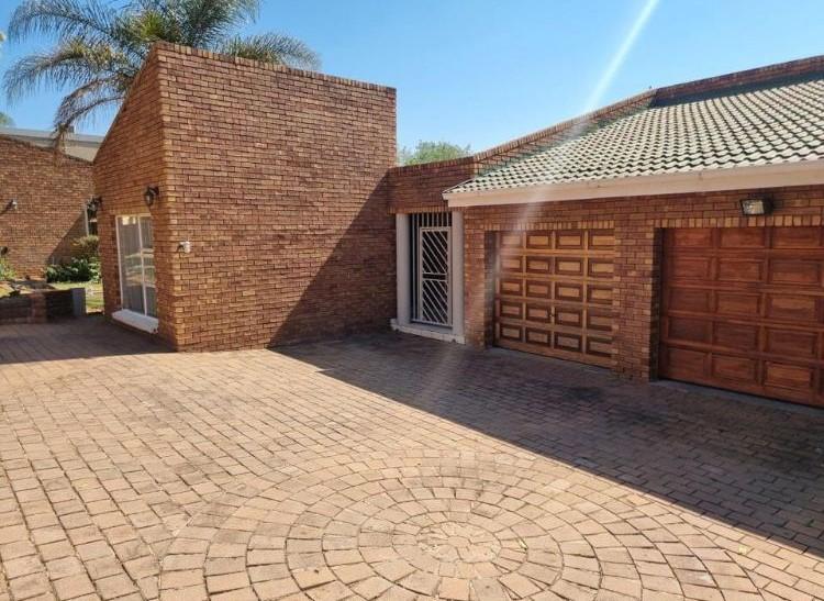 5 Bedroom Property for Sale in Meyersdal Gauteng