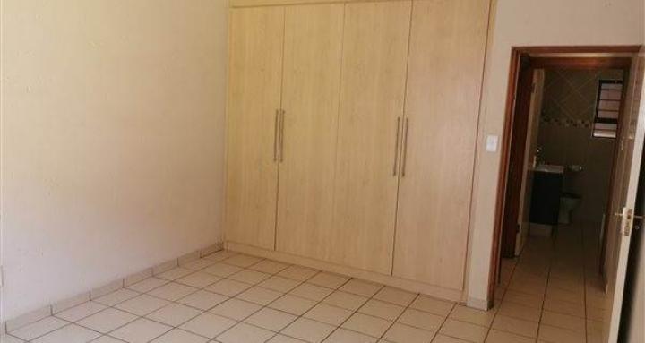 2 Bedroom Property for Sale in Ravenswood Gauteng