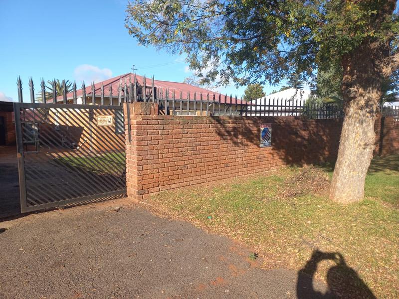 2 Bedroom Property for Sale in Primrose Hill Gauteng