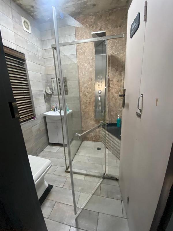 2 Bedroom Property for Sale in Wychwood Gauteng