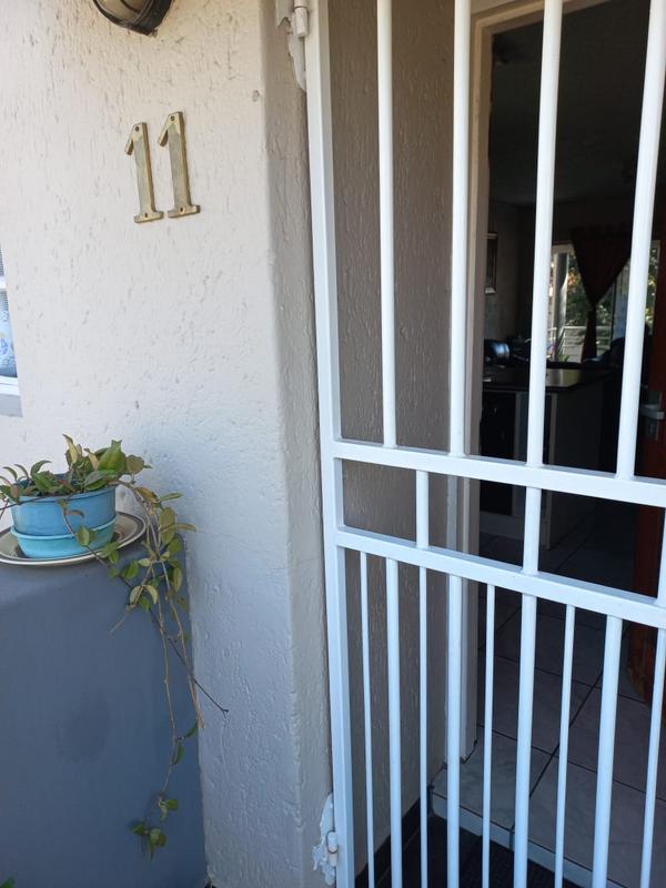 2 Bedroom Property for Sale in Wychwood Gauteng