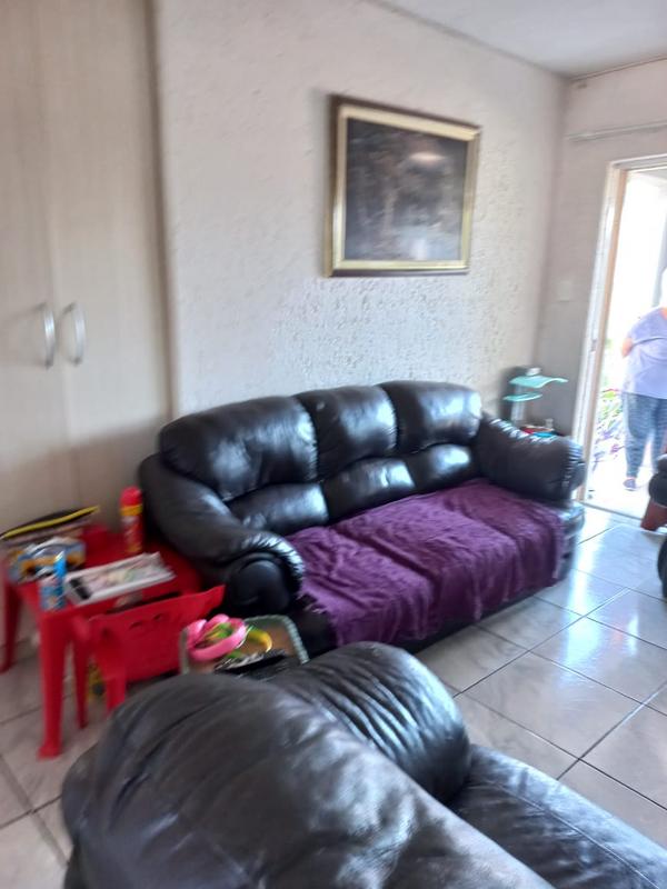 2 Bedroom Property for Sale in Wychwood Gauteng