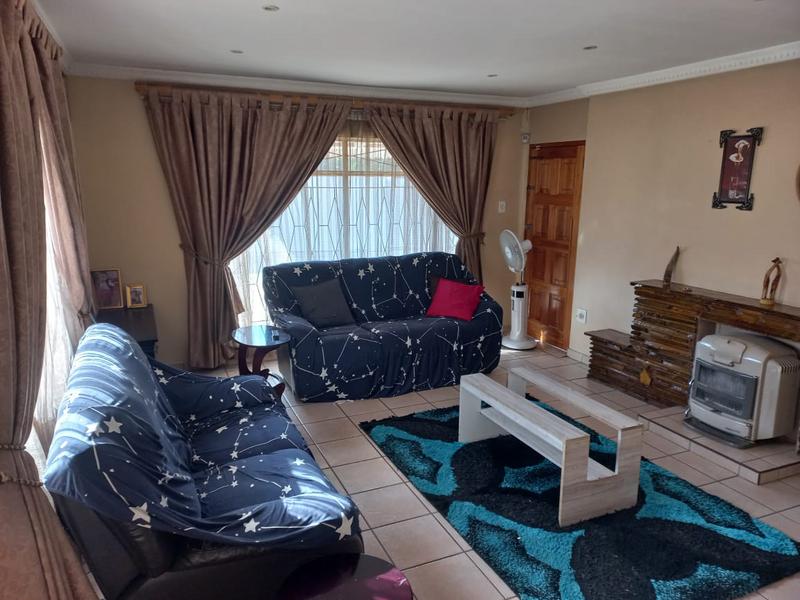 3 Bedroom Property for Sale in Wychwood Gauteng