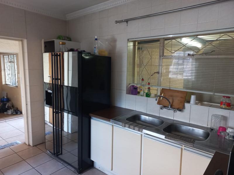 3 Bedroom Property for Sale in Wychwood Gauteng