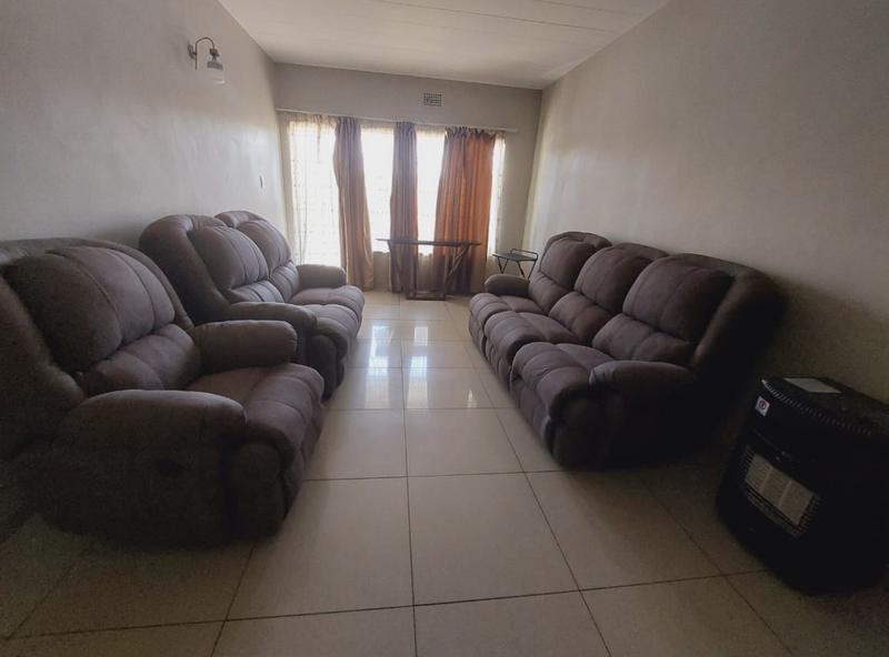 2 Bedroom Property for Sale in Wychwood Gauteng