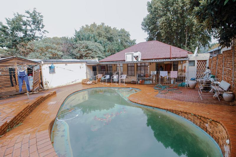 4 Bedroom Property for Sale in Bezuidenhout Valley Gauteng