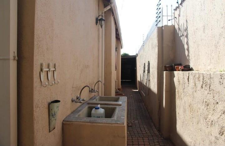 2 Bedroom Property for Sale in Kensington Gauteng