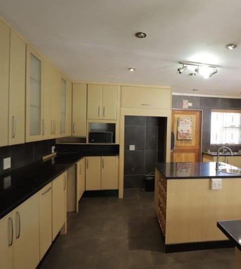 5 Bedroom Property for Sale in Observatory Gauteng