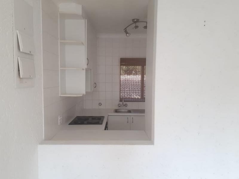 1 Bedroom Property for Sale in Observatory Gauteng