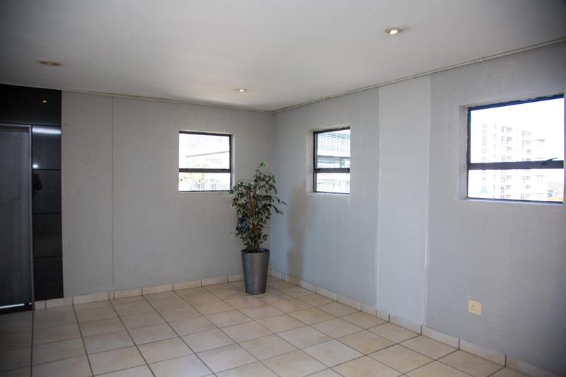 1 Bedroom Property for Sale in Morningside Gauteng