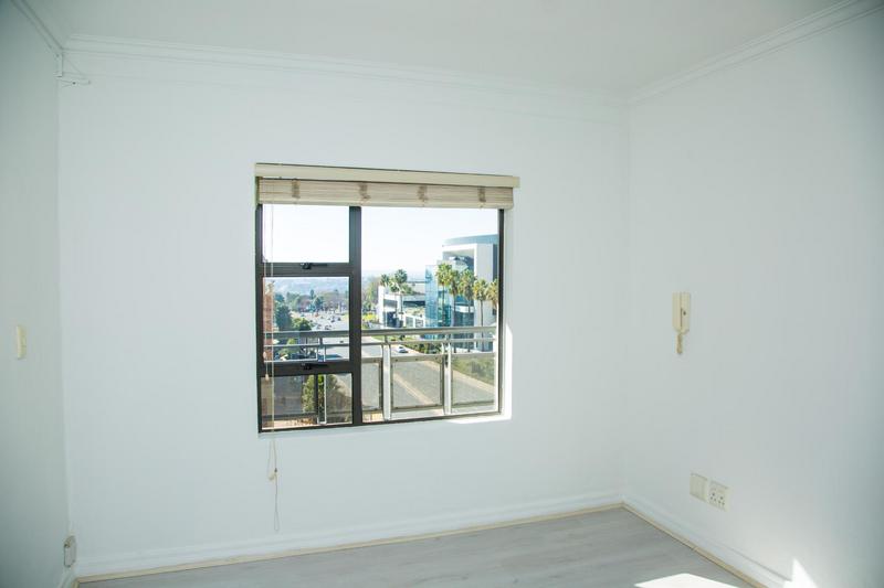 1 Bedroom Property for Sale in Morningside Gauteng