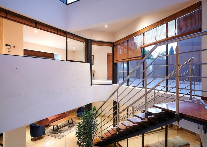 To Let 4 Bedroom Property for Rent in Sandown Gauteng