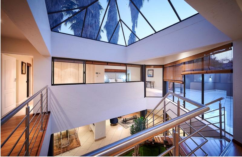 To Let 4 Bedroom Property for Rent in Sandown Gauteng