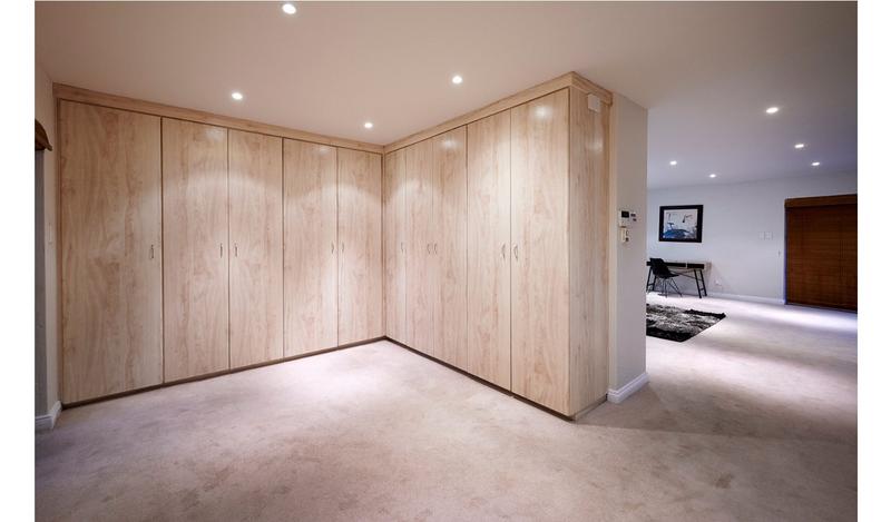 To Let 4 Bedroom Property for Rent in Sandown Gauteng