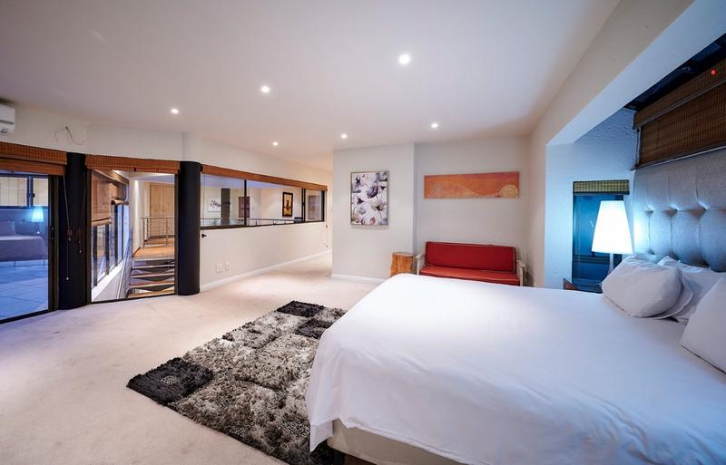 To Let 4 Bedroom Property for Rent in Sandown Gauteng