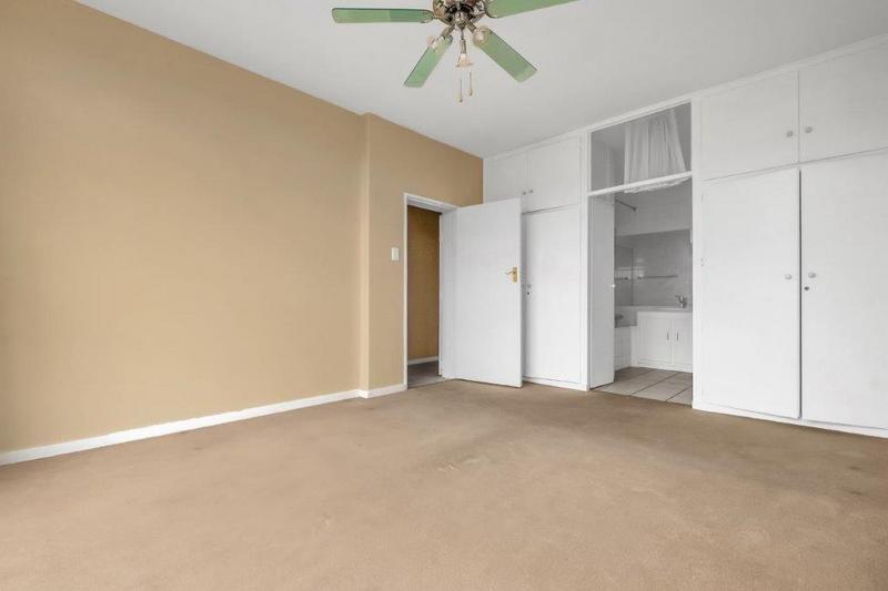 3 Bedroom Property for Sale in Sandhurst Gauteng