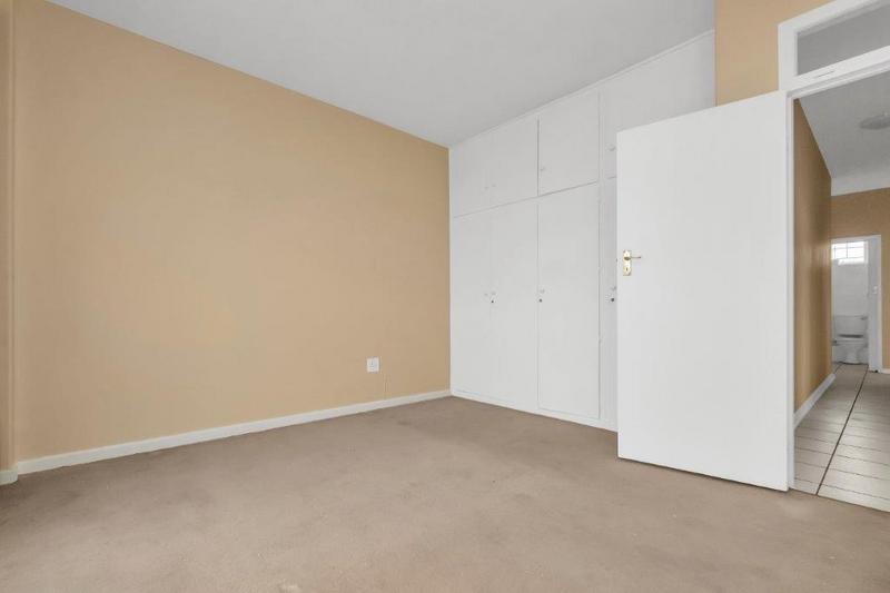 3 Bedroom Property for Sale in Sandhurst Gauteng