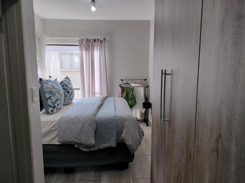 To Let 2 Bedroom Property for Rent in Beverley Gauteng