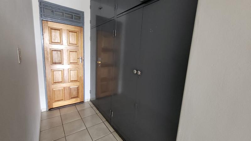 To Let 1 Bedroom Property for Rent in Johannesburg Gauteng