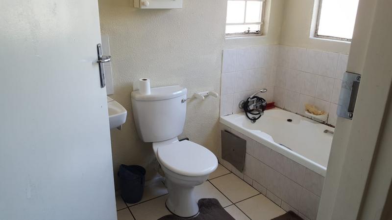 1 Bedroom Property for Sale in Eden Glen Gauteng