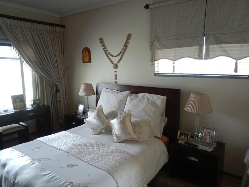 3 Bedroom Property for Sale in Dawnview Gauteng