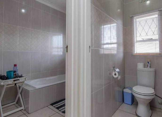 3 Bedroom Property for Sale in Woodmere Gauteng