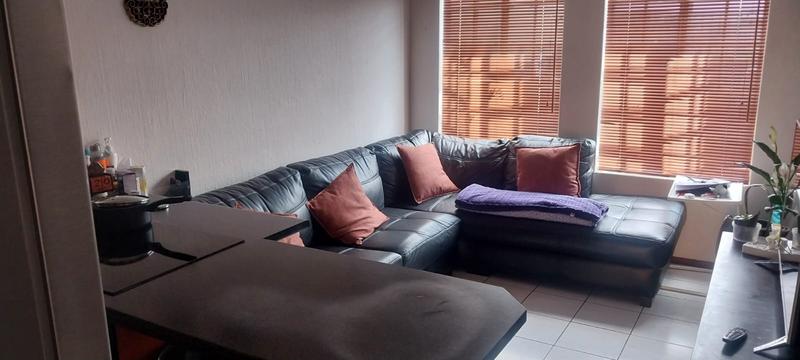 2 Bedroom Property for Sale in Bezuidenhout Valley Gauteng