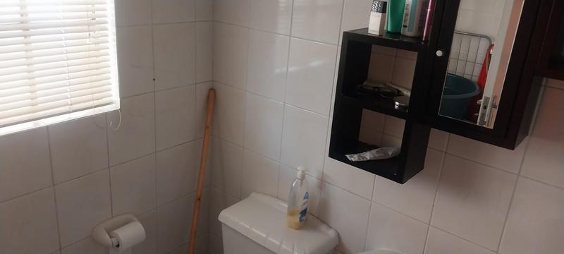 2 Bedroom Property for Sale in Bezuidenhout Valley Gauteng
