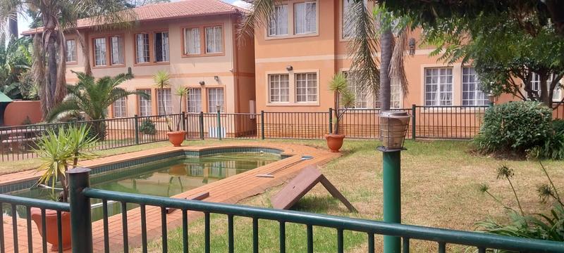 2 Bedroom Property for Sale in Bezuidenhout Valley Gauteng