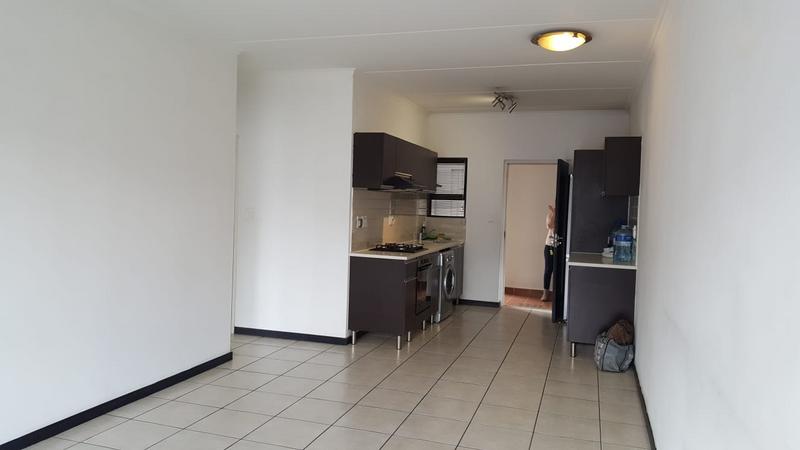 2 Bedroom Property for Sale in Greenstone Hill Gauteng