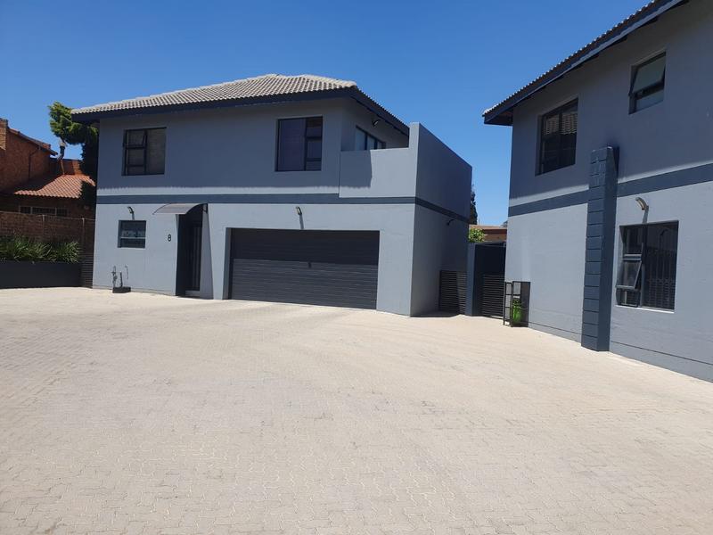 3 Bedroom Property for Sale in Edenvale Central Gauteng