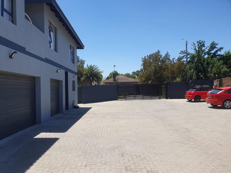 3 Bedroom Property for Sale in Edenvale Central Gauteng