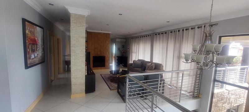 5 Bedroom Property for Sale in Amandasig Gauteng