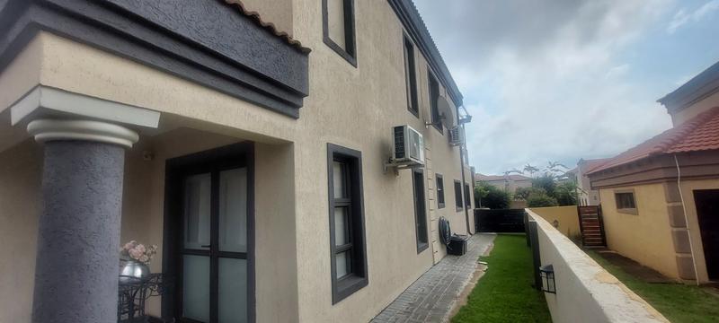 5 Bedroom Property for Sale in Amandasig Gauteng