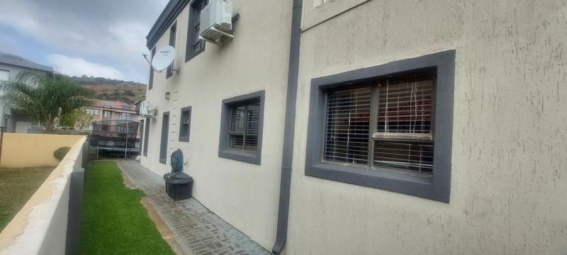 5 Bedroom Property for Sale in Amandasig Gauteng