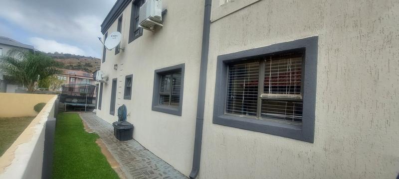 5 Bedroom Property for Sale in Amandasig Gauteng