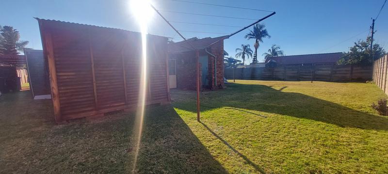 2 Bedroom Property for Sale in Chantelle Gauteng