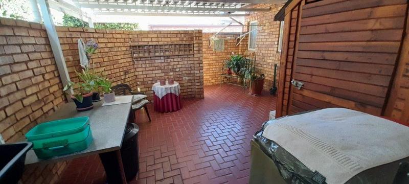 2 Bedroom Property for Sale in Clarina Gauteng