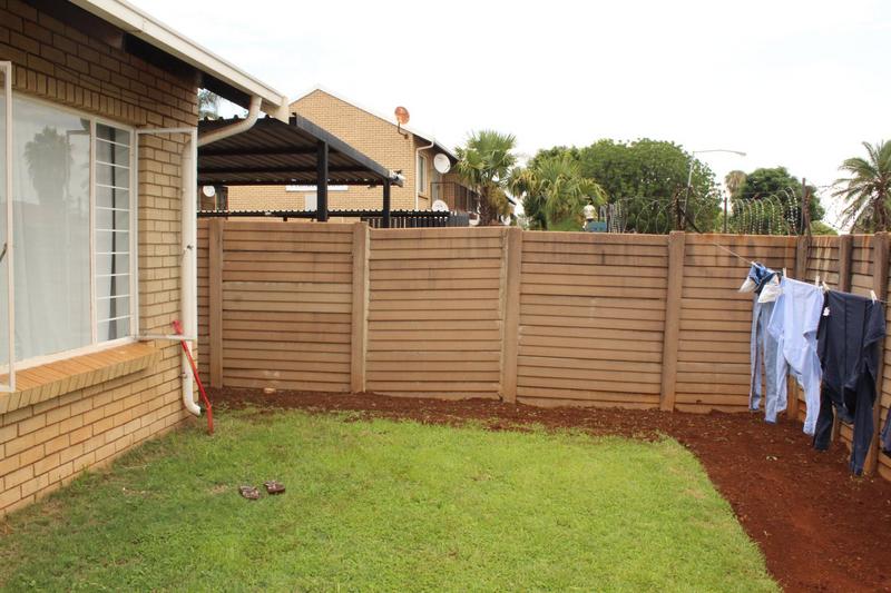 2 Bedroom Property for Sale in The Orchards Gauteng