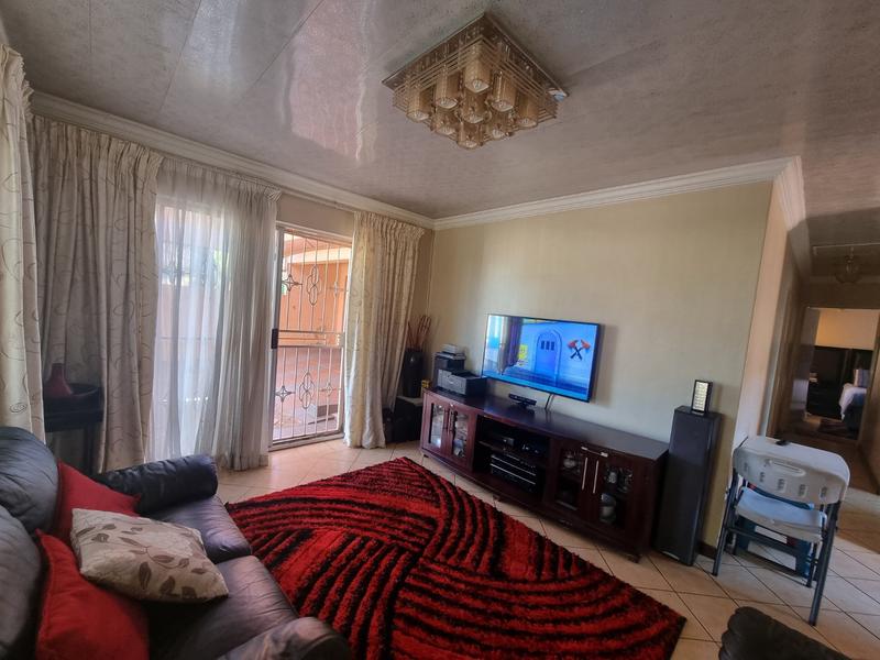 3 Bedroom Property for Sale in The Orchards Gauteng