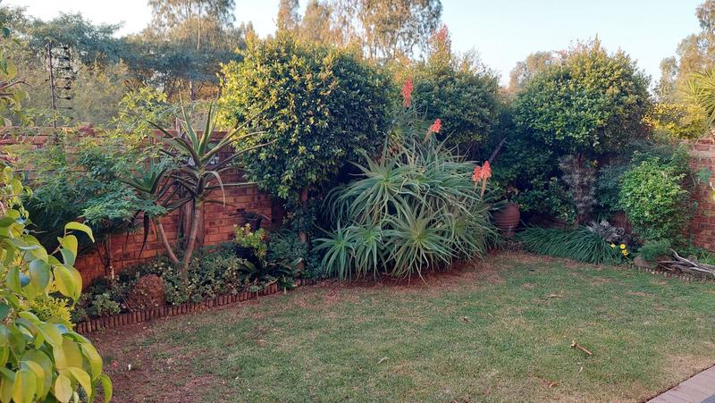 2 Bedroom Property for Sale in Theresa Park Gauteng